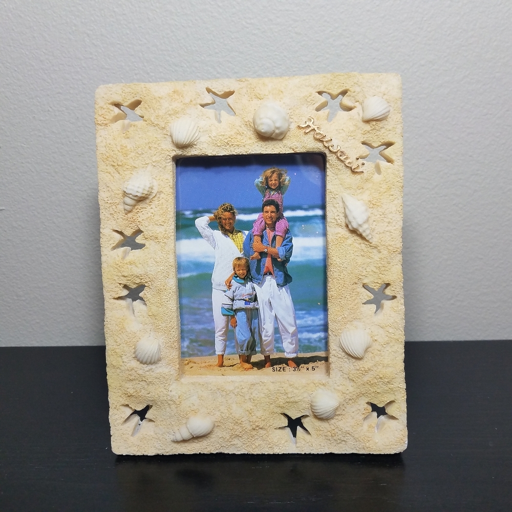 NIB Hawaii Sea Shell / Sand Dollar Frame